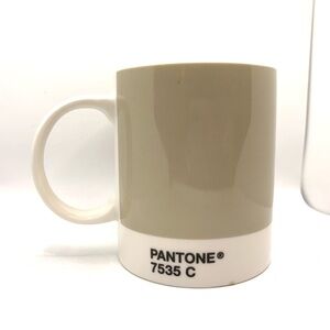 Pantone 2009 Coffee Mug Whitbread Wilkinson 10oz Color 7535 C Putty Grey